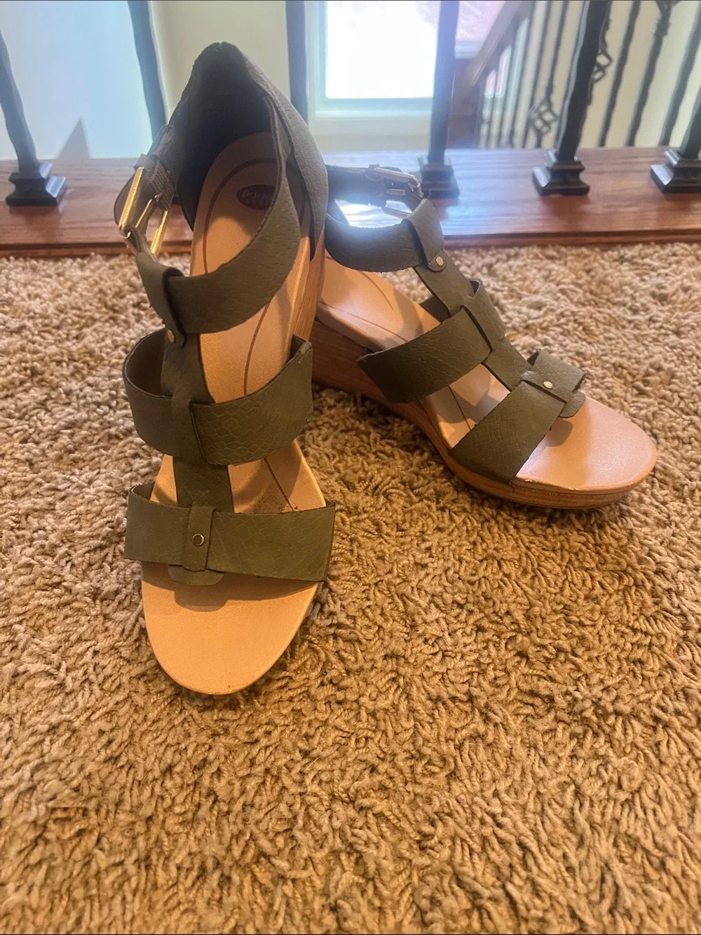 Dr. Scholl’s Olive Green Wedge Sandals with Buckle Strap